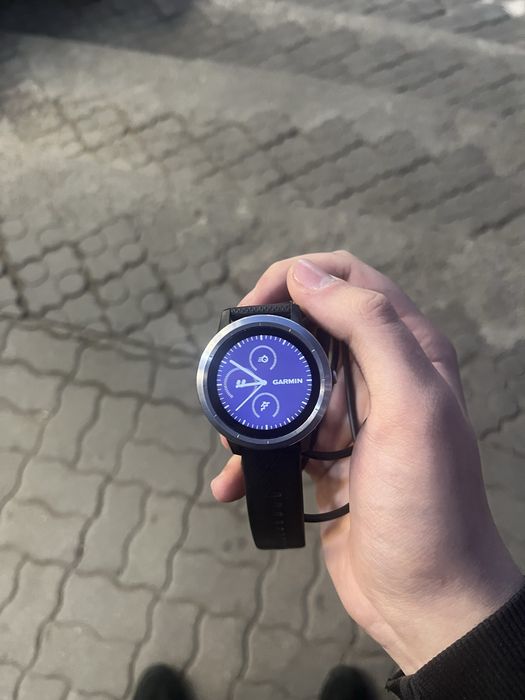 Часы Garmin vivoactive 3
