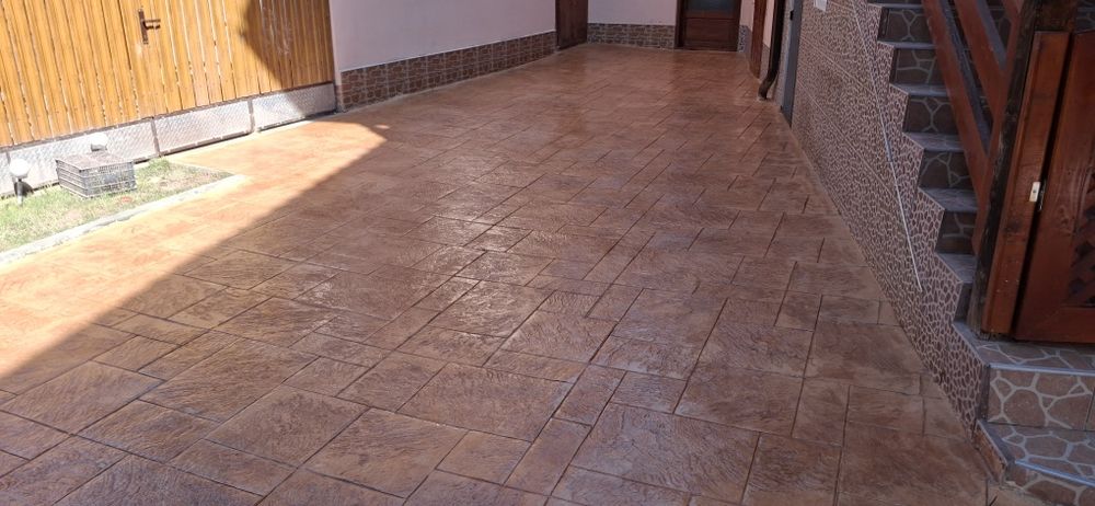 Beton Amprentat și Vertical