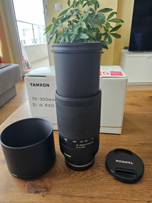 Tamron 70-300mm f/4.5-6.3 Di III RXD - Sony FE