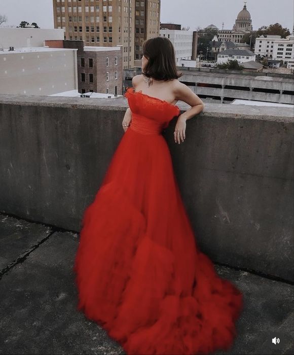 Продаётся выпускное платье от бренда Sherri Hill