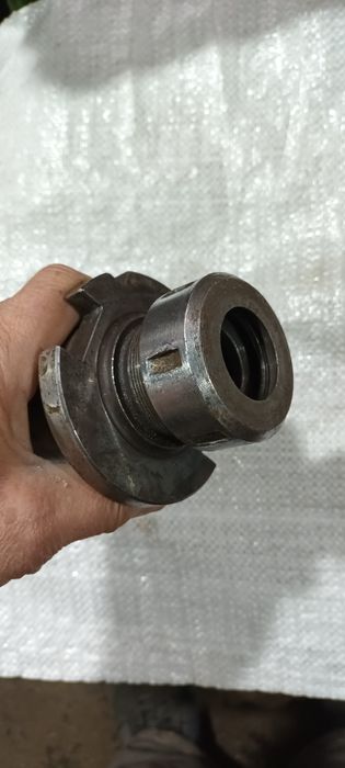 Цангов патронник ISO 50