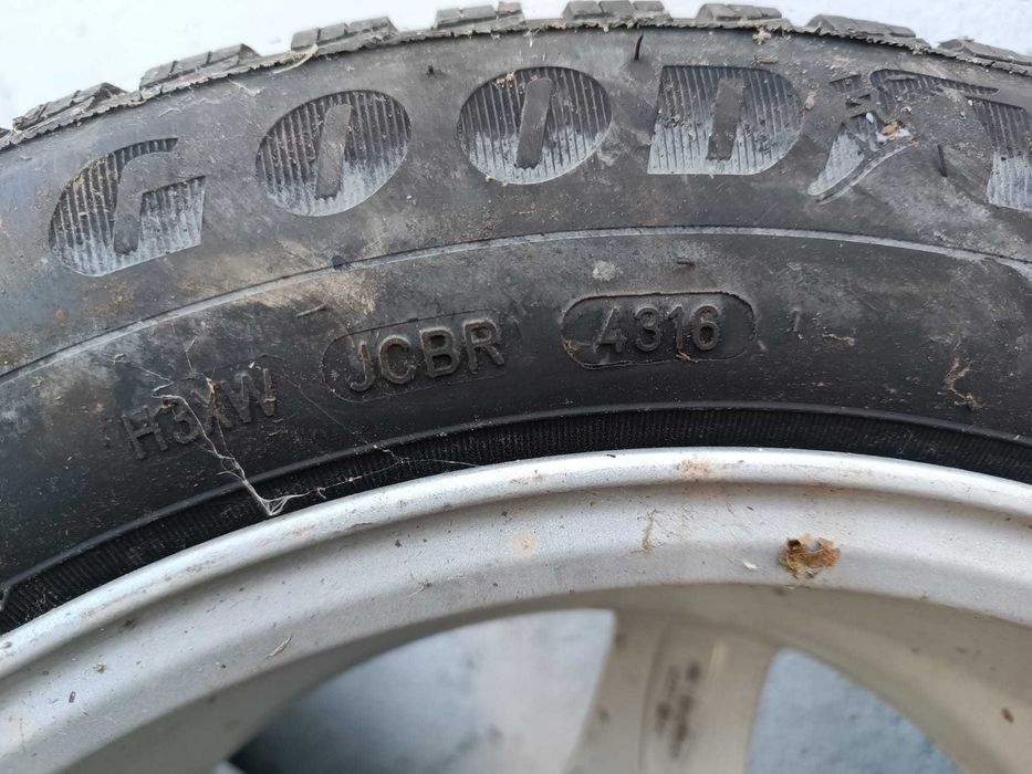 Jante Roti Dezent Cauciucuri Iarna 205 60 16 5x112 GoodYear