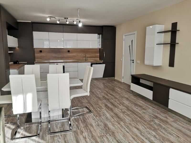 Дава се под наем Двустаен апартамент в София, Красно село - 66 кв.м за 428.91 € - Снимка #1