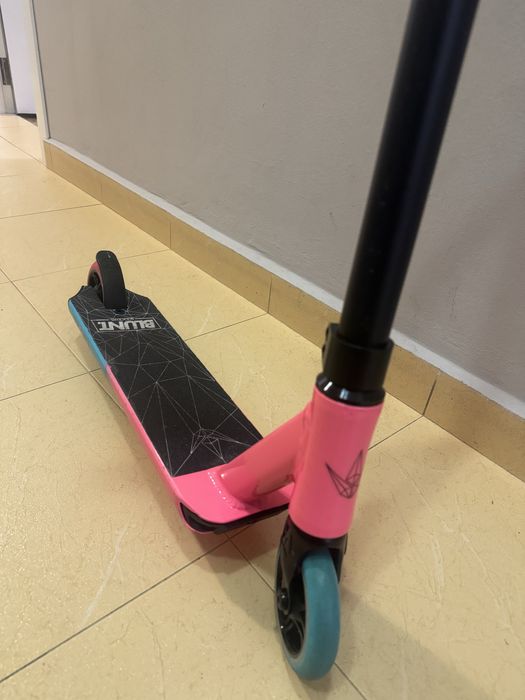 Тротинетка blunt и Играчки за кукли Barbie