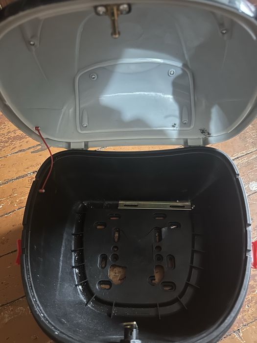 Багажник для скутера