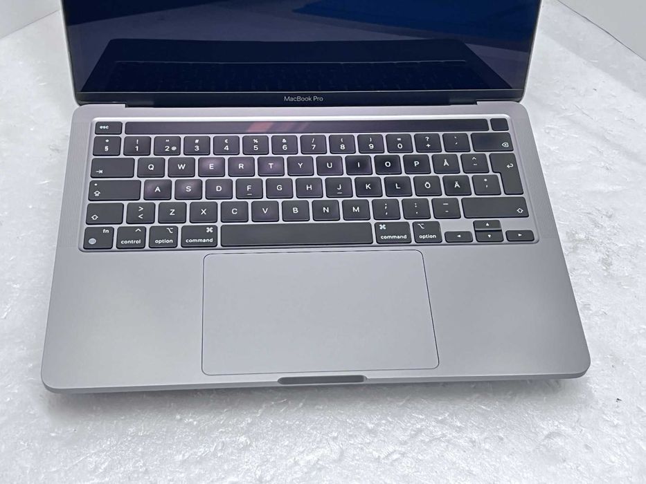 Реновиран лаптоп Apple MacBookPro 17.1 13.3" M1 16GB 500GB