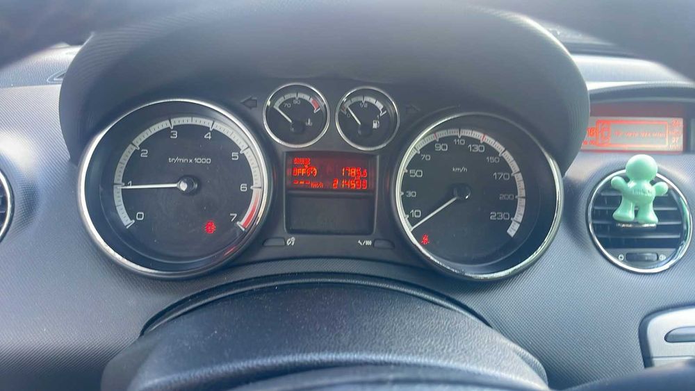 Пежо 308 1.6 16v 120kc