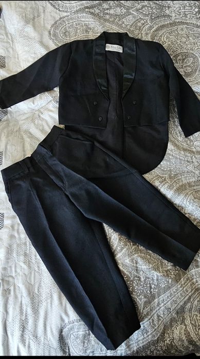 Продам детский смокинг