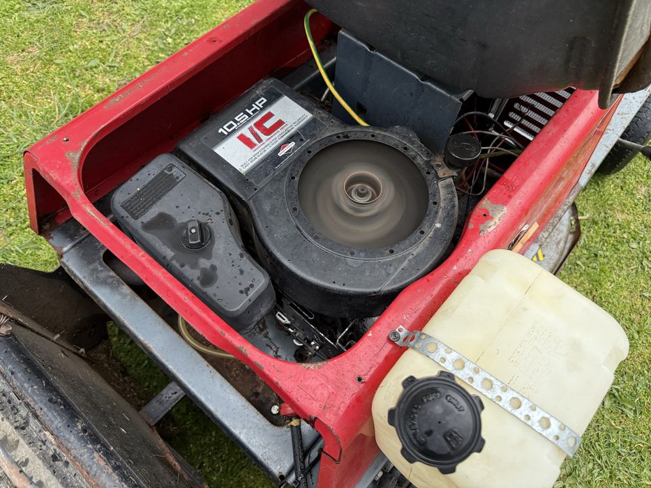 Тракторна косачка 10.5 к.с