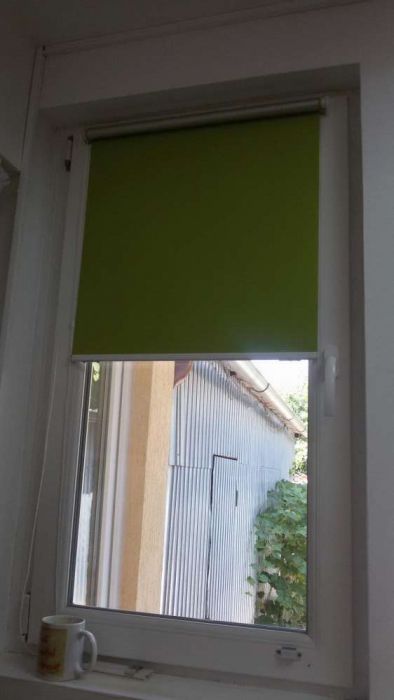 Jaluzele simple sau cu caseta și ghidaj