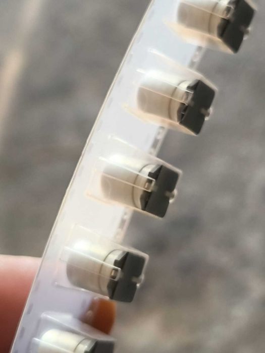 Set de 100 condensatori SMD 10 uF 100V si 100uF 36V Panasonic