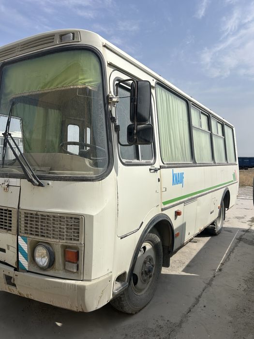 Паз 3205 , служебный автобус ,возил рабочих с города на работу,звоните