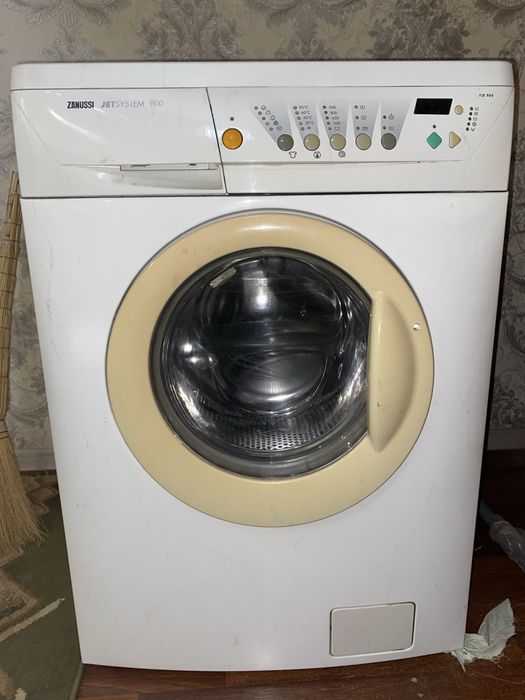 Стиральная машина Zanussi JETSYSTEM 900