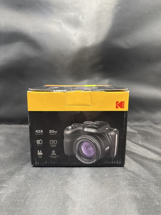Kodak PixPro AZ425 digital camera