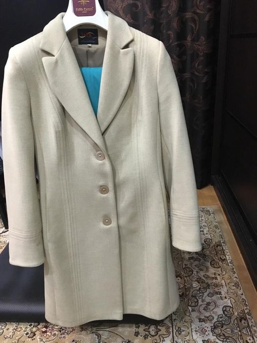 Продаётся пальто