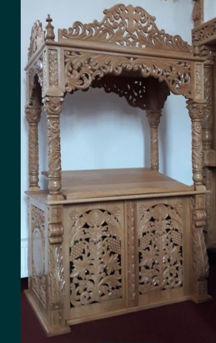 Catapeteasma Baldachin