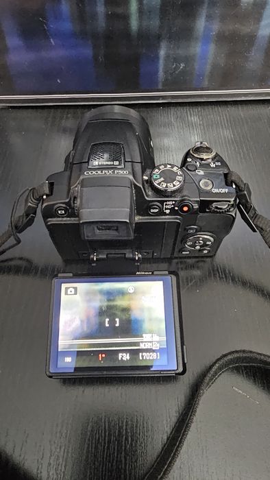 Cameră foto NIKON P500