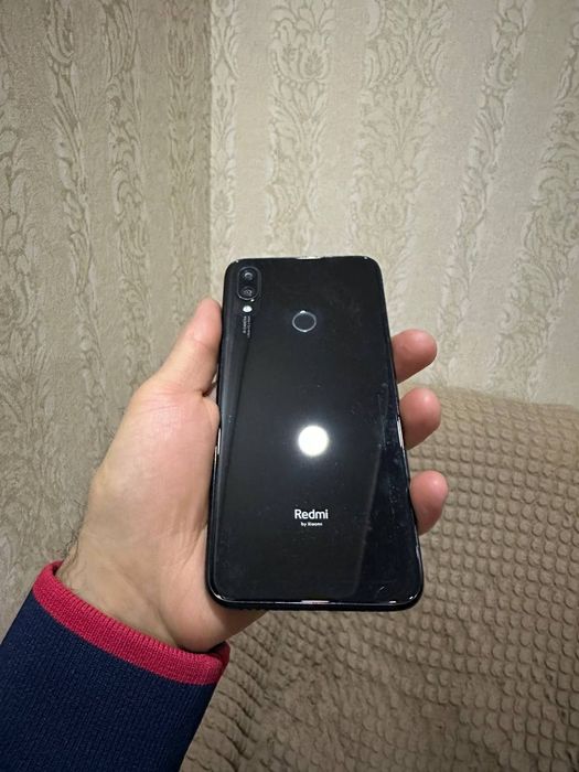 Redmi note 7. Xotirasi 64 gb