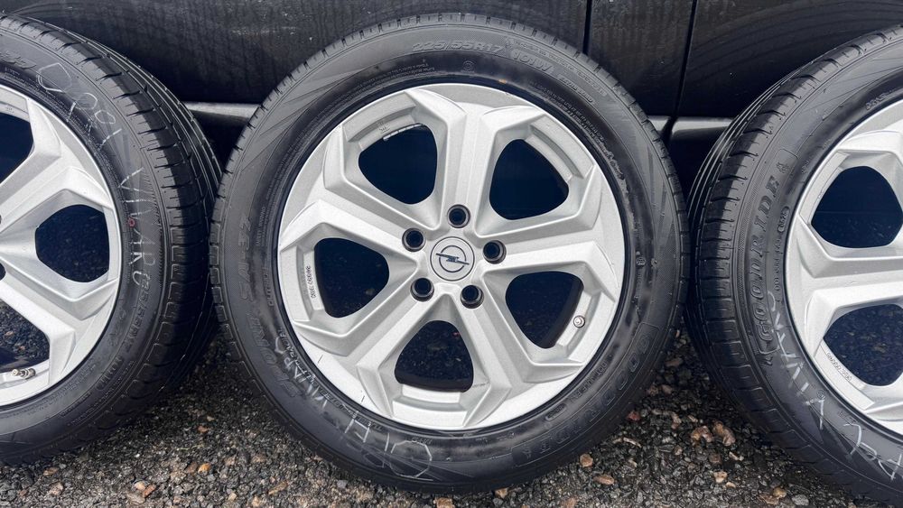 SET jante Opel Vivaro R17 -225/55r17 DOT 2025