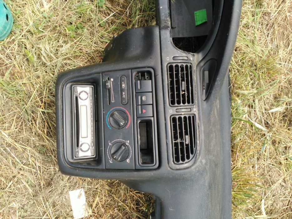 Пежо 406 бензин на части салон колани климатична система и други