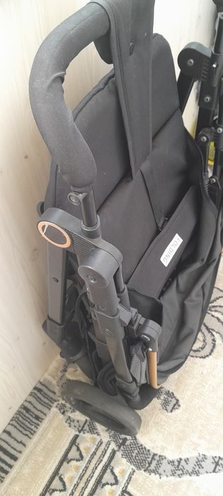 Продаётся прогулочная коляска