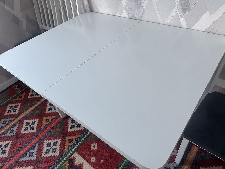 Комплект стол со стульями