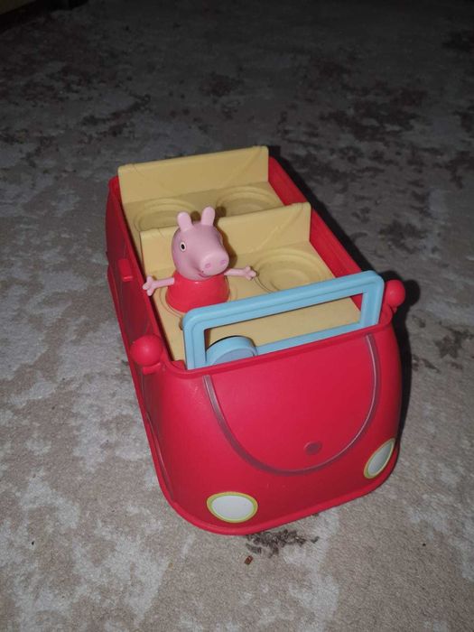 Masinuta cântă, Pepa este detașabilă