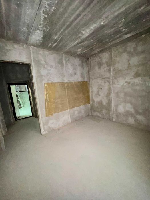 продам евро 2 комн квартиру в центре