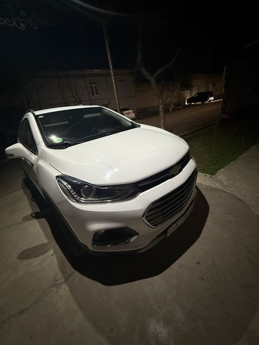 Tracker 1 sotiladi avtomat full