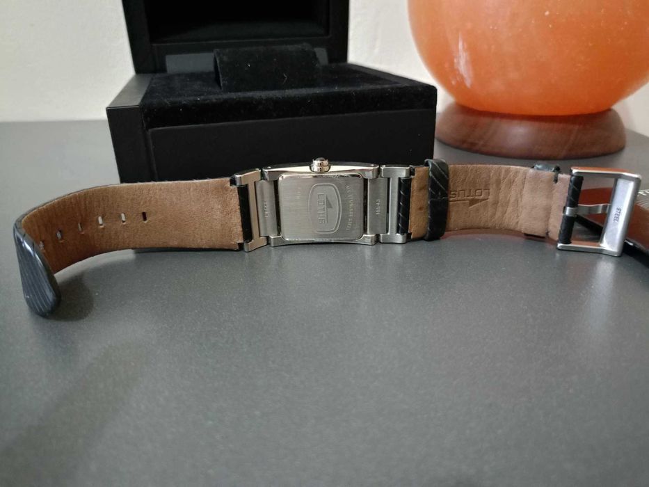 Дамски ръчен часовник