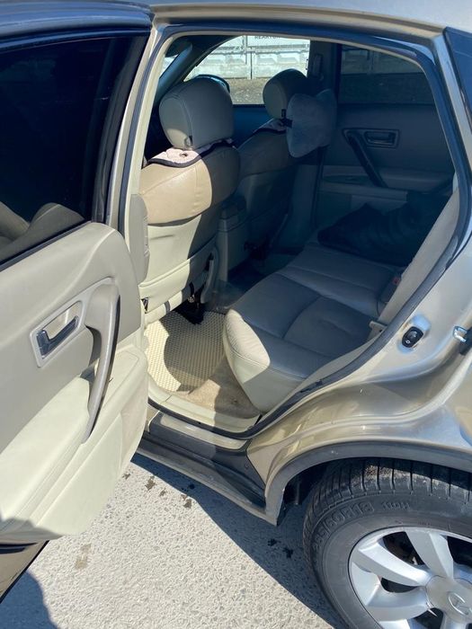 Продам Infiniti FX35