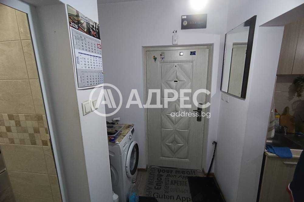 Едностаен апартамент в кв. "Освобождение" до магазин "Била"