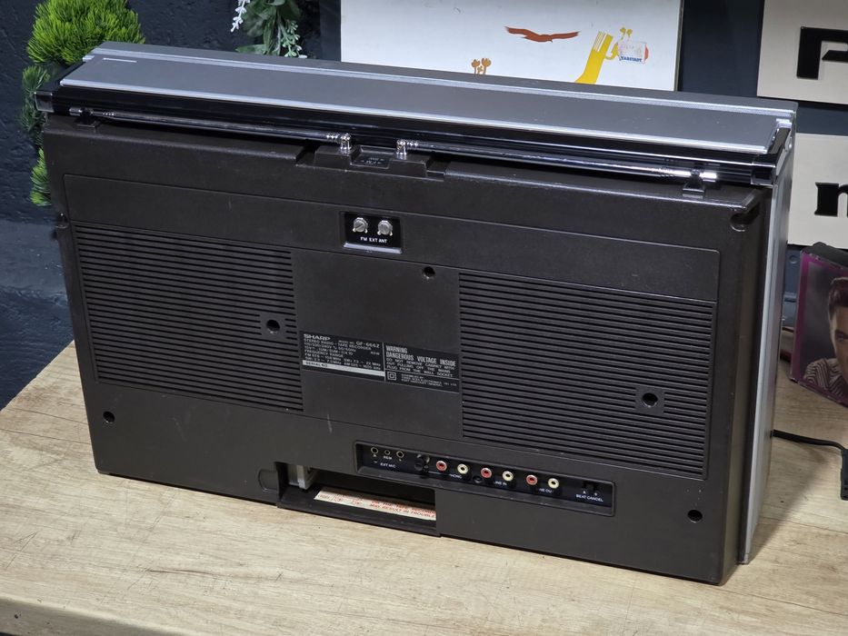 Boombox SHARP GF-666, radio casetofon portabil , dublu casetofon,  stereo hifi