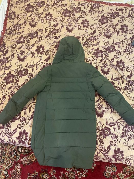 Продам зимние куртки