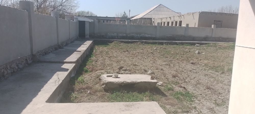 Участка сотилади