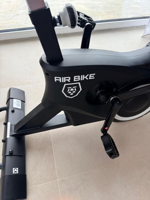 Въздушен велосипед Titanium Strength Air Bike Pro V3 – Чисто нов