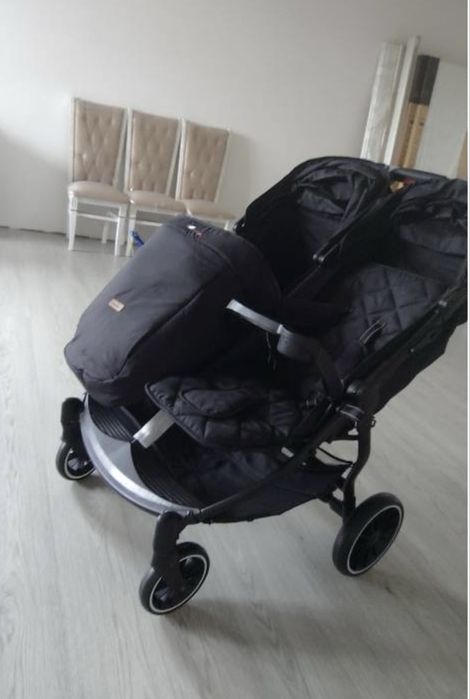 Продаеться коляска двоиня