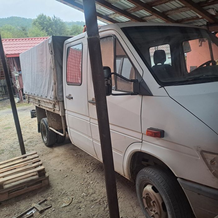 Mercedes 7 locuri basculabil