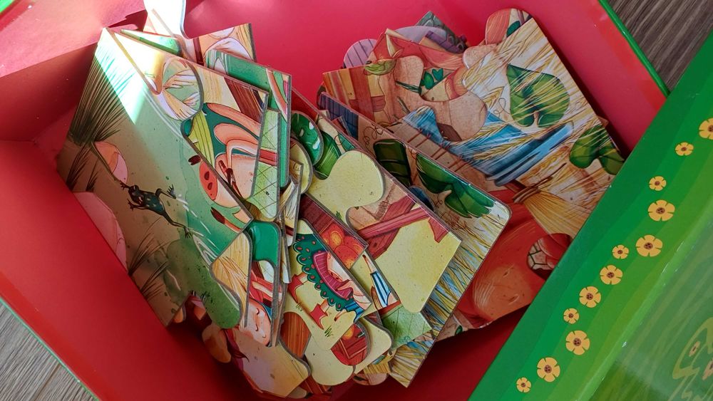 Голям картонен пъзел ферма