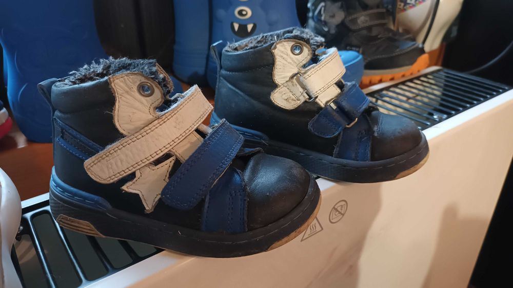 Детски обувки-светещи маратонки, апрески, гумени ботуши,пантофи 23-26