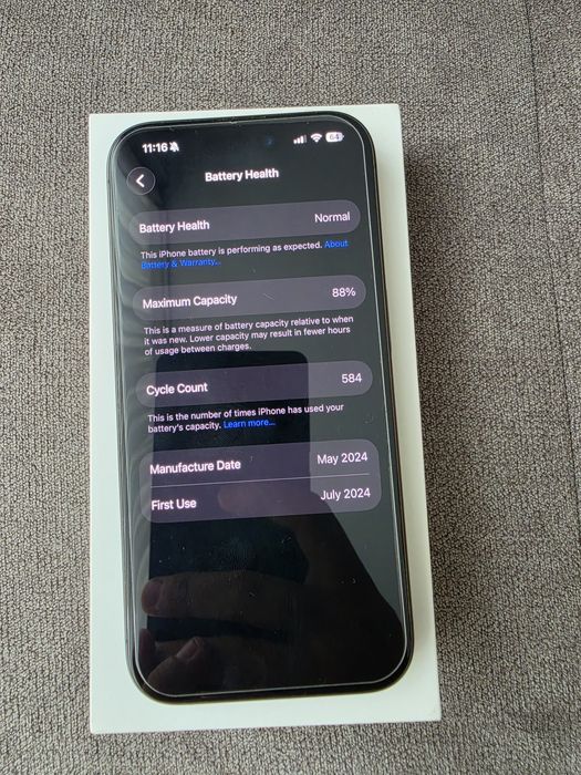 Iphone 15 pro с гаранция 256 gb Titanium Black