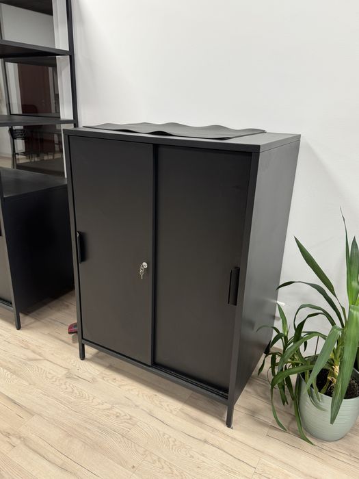 Biblioteci si birouri