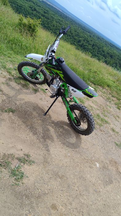 Vând cross de 125 a