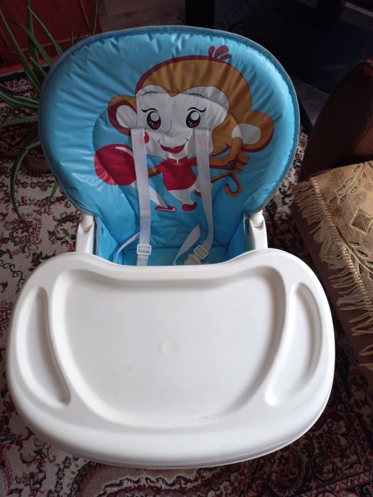 Детский столик для кормления