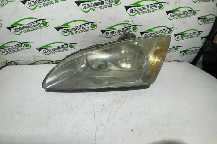 Far stanga Ford Focus 2007 1.6 TDCi MT (90 hp)