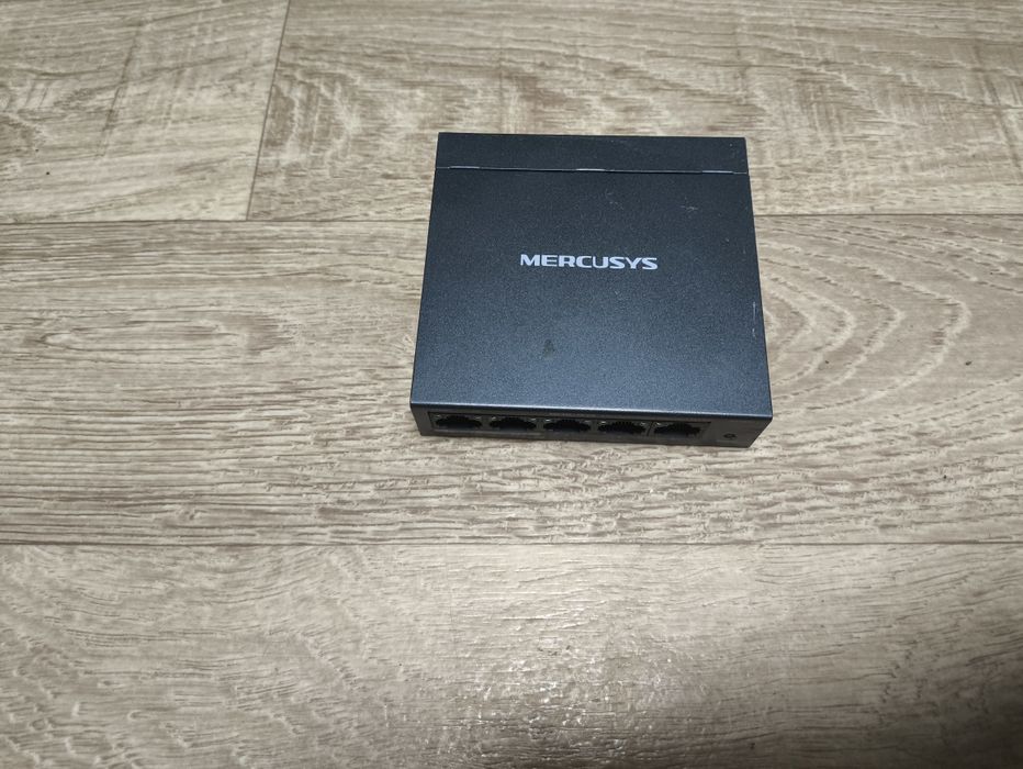 PoE-коммутатор Mercusys MS105GP