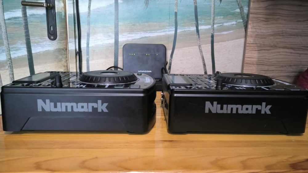 2бр. Numark NDX500 + куфар Magma