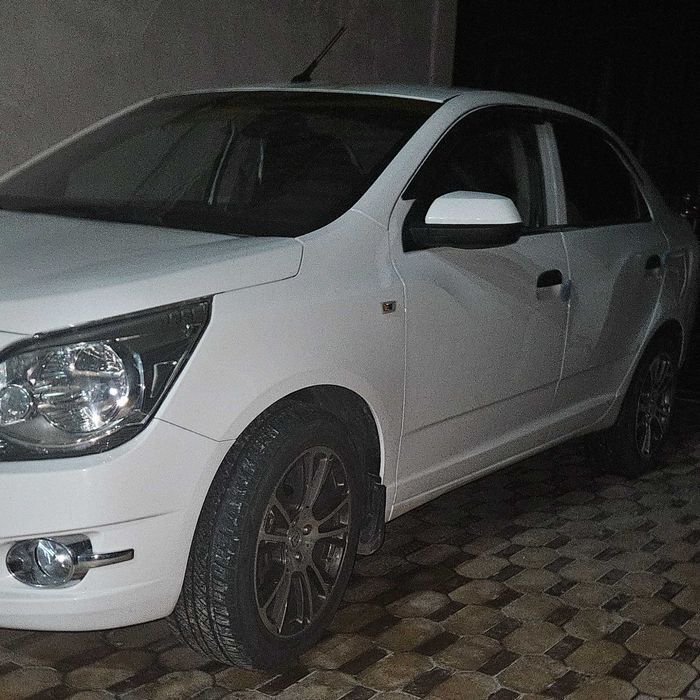 chevrolet cobalt 2020.
