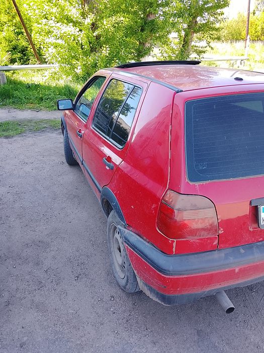 Продам авто фольцвагин б 3