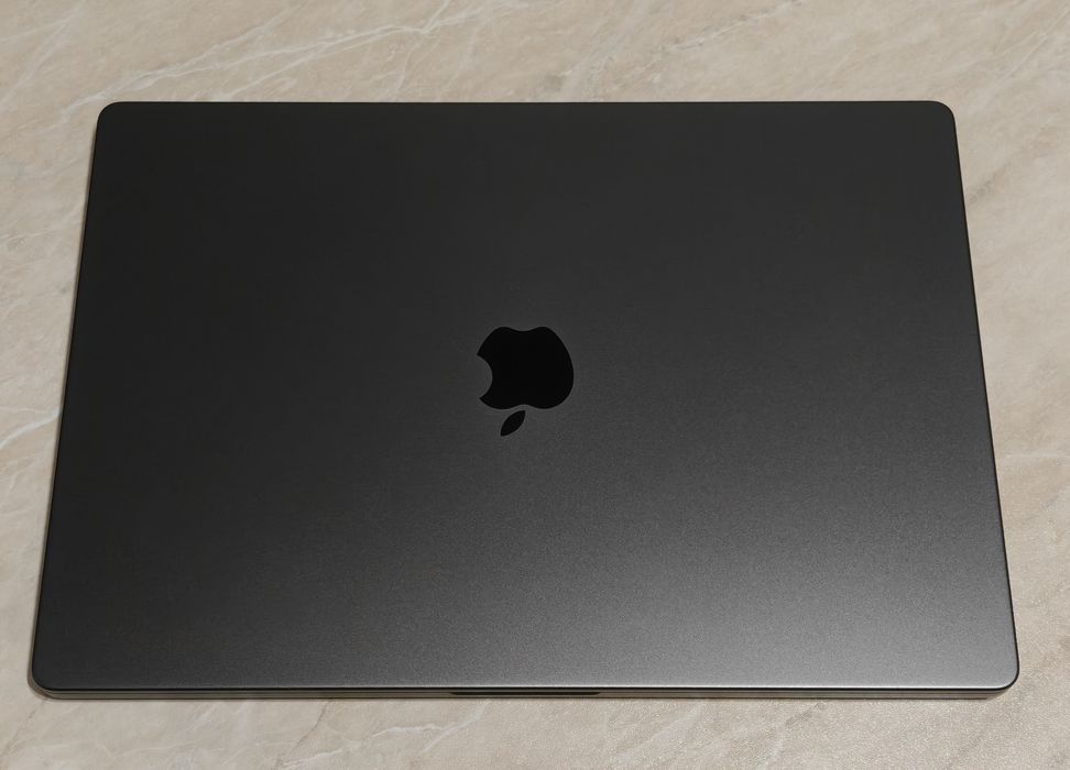 MacBook Pro 16 M4PRO 48/512 48 циклов/100%